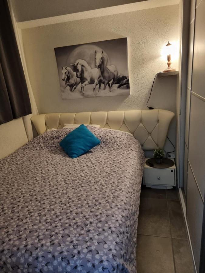 Pearl Island Suite Ashkelon Bagian luar foto